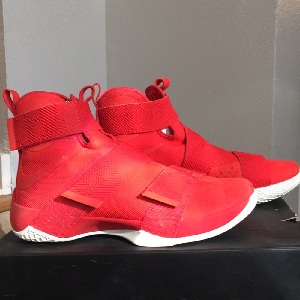 Lebron Soldier X-Red-11